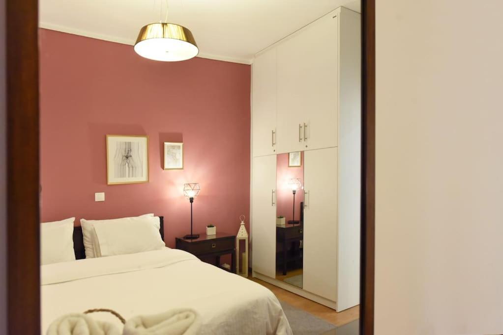 The Muse, Colorful Cozy Flat On Mitropoleos Downtown *