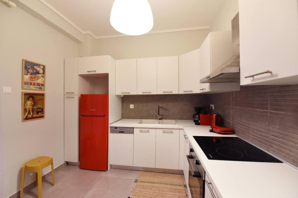 The Muse, Colorful Cozy Flat On Mitropoleos Downtown Apartment Thessaloniki